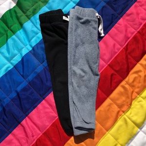 3T Lot Old Navy Fleece Pants - Gray and Black